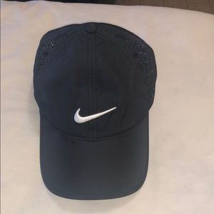 Nike golf hat